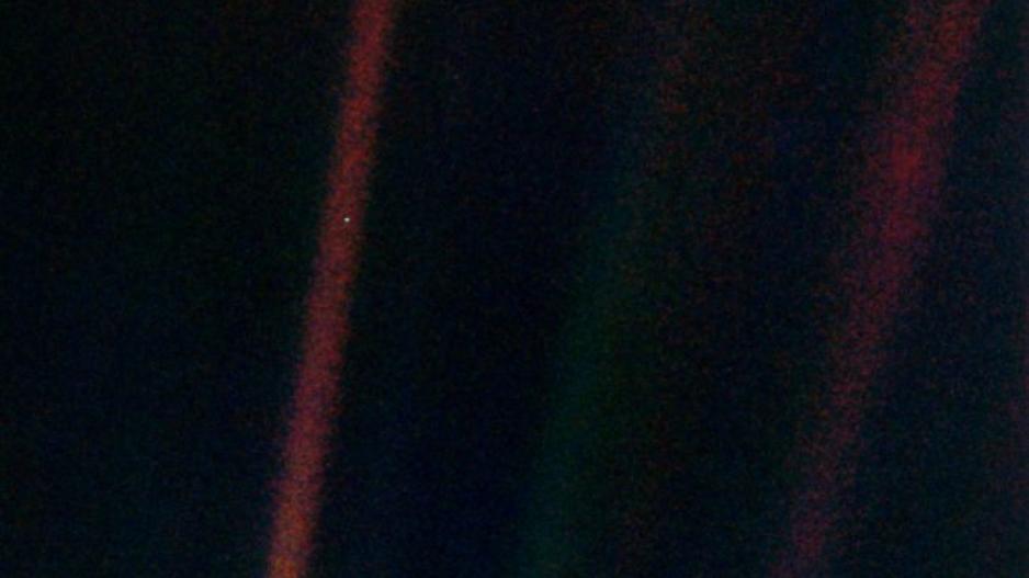 Earth -536 - Pale Blue Dot 1 Voyager1 - 4 billion miles from Earth Earth -536 - Pale Blue Dot 1 Voyager1 - 4 billion miles from Earth